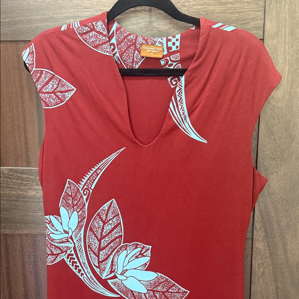 Wahine Toa Red and Blue Floral Dress